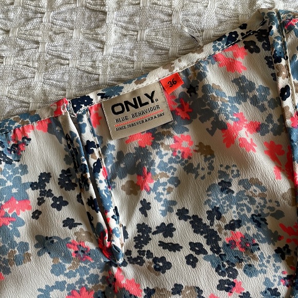 ONLY printed floral top - Picture 4 of 5